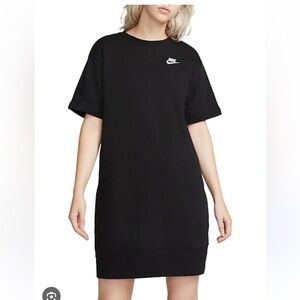 BMW T Nike short sleeve fleece dress